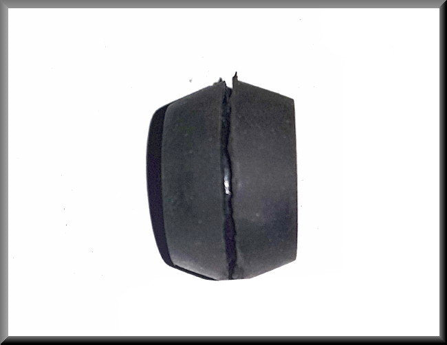 Radiateur rubber – Renault 12 Renault 15 - Renault 17 - – OEM 7703073100