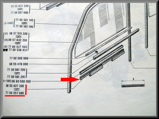 Ruitprofiel voorzijde links – Renault 16 – OEM 7700557685 / 7700557687