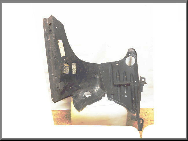 Hoekstuk voorscherm rechts – Renault 18 – OEM 7701460740 – NOS