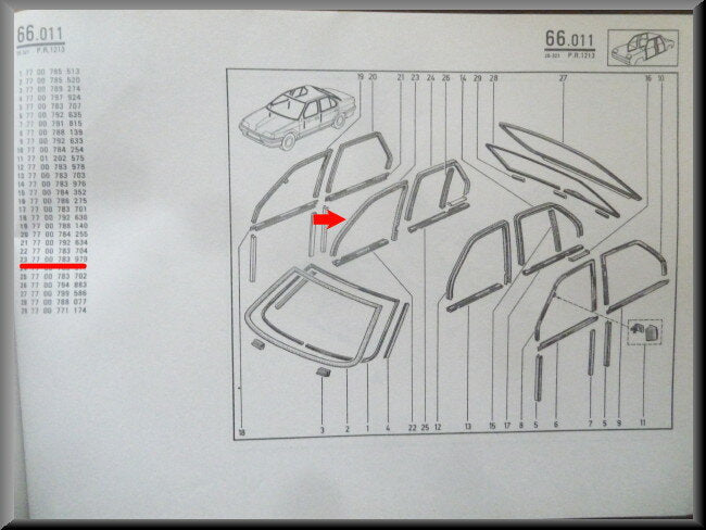 Window seal front right – Renault 19 – OEM 7700783979 – NOS