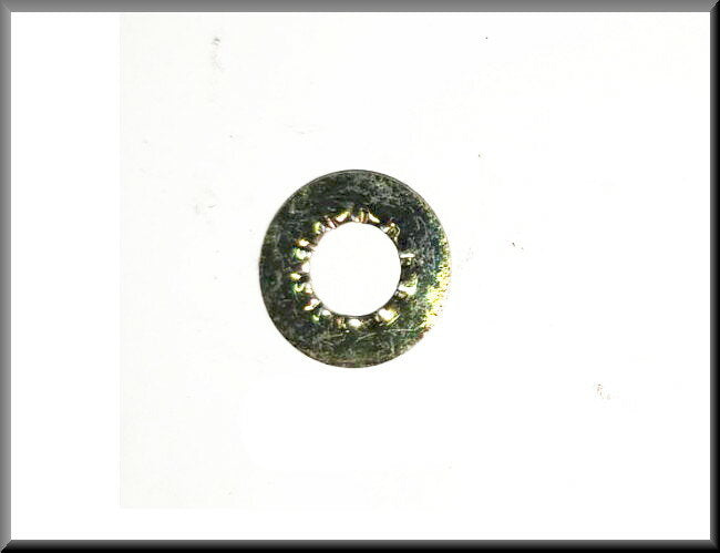 Sluitring enkel gekarteld M8 (geel gepassiveerd)