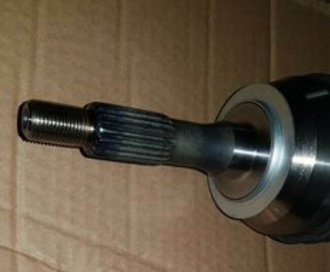 Aandrijfas (High Performance) – Renault 12 – Renault 15 - Renault 17 - OEM 7701348085 / 7700535244
