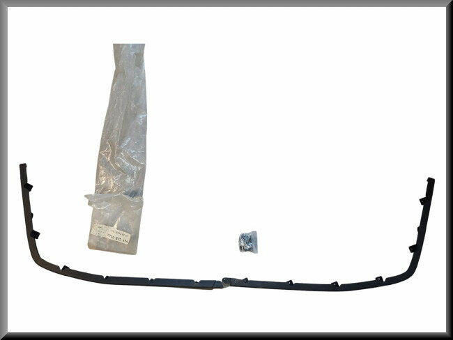 Spoilerkit – Renault 21 – OEM 7700802654 – NOS