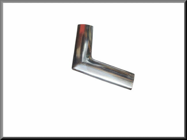 Pièce d'angle de cadre de vitre – Renault 14 - Renault 18 - Renault Fuego – OEM 7700647077 – NOS