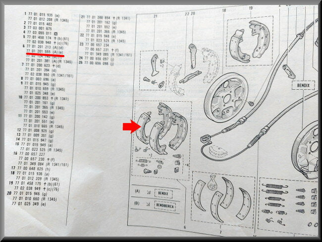 Brake shoes (automatic) – Renault 14 - Renault 18 - Renault Fuego – OEM 7701201555 – NOS