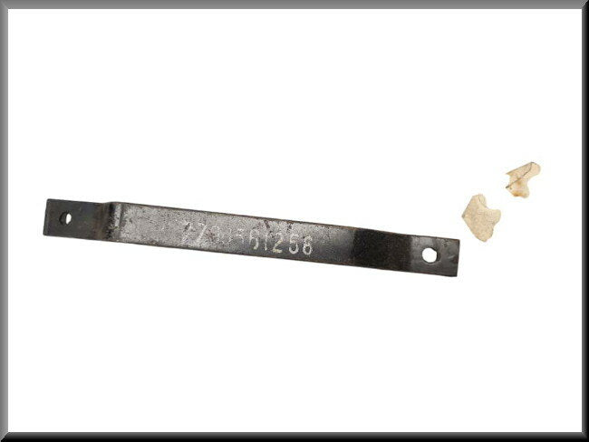 Bumpersteun – Renault 12 – OEM 7700561256 – NOS