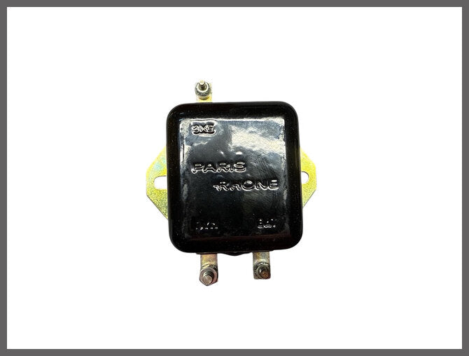 R 4,5,6,12,Estafette: Voltage regulator (New Old Stock).