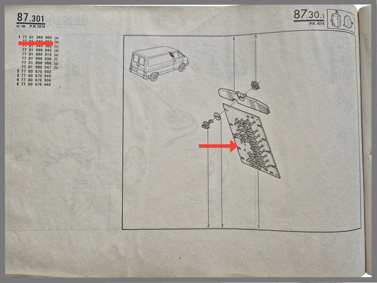 Printplaat met zekeringen - Renault Trafic - OEM 7701349065