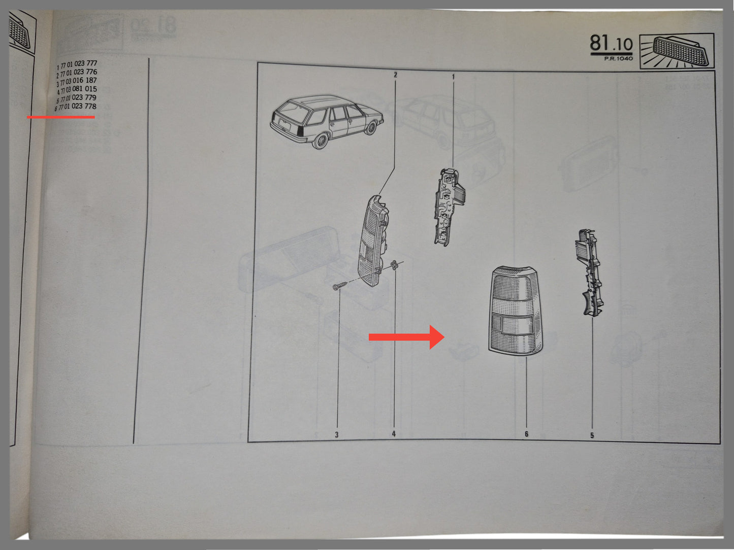 Feu arrière droit - Renault 18 Break - OEM 7701023778