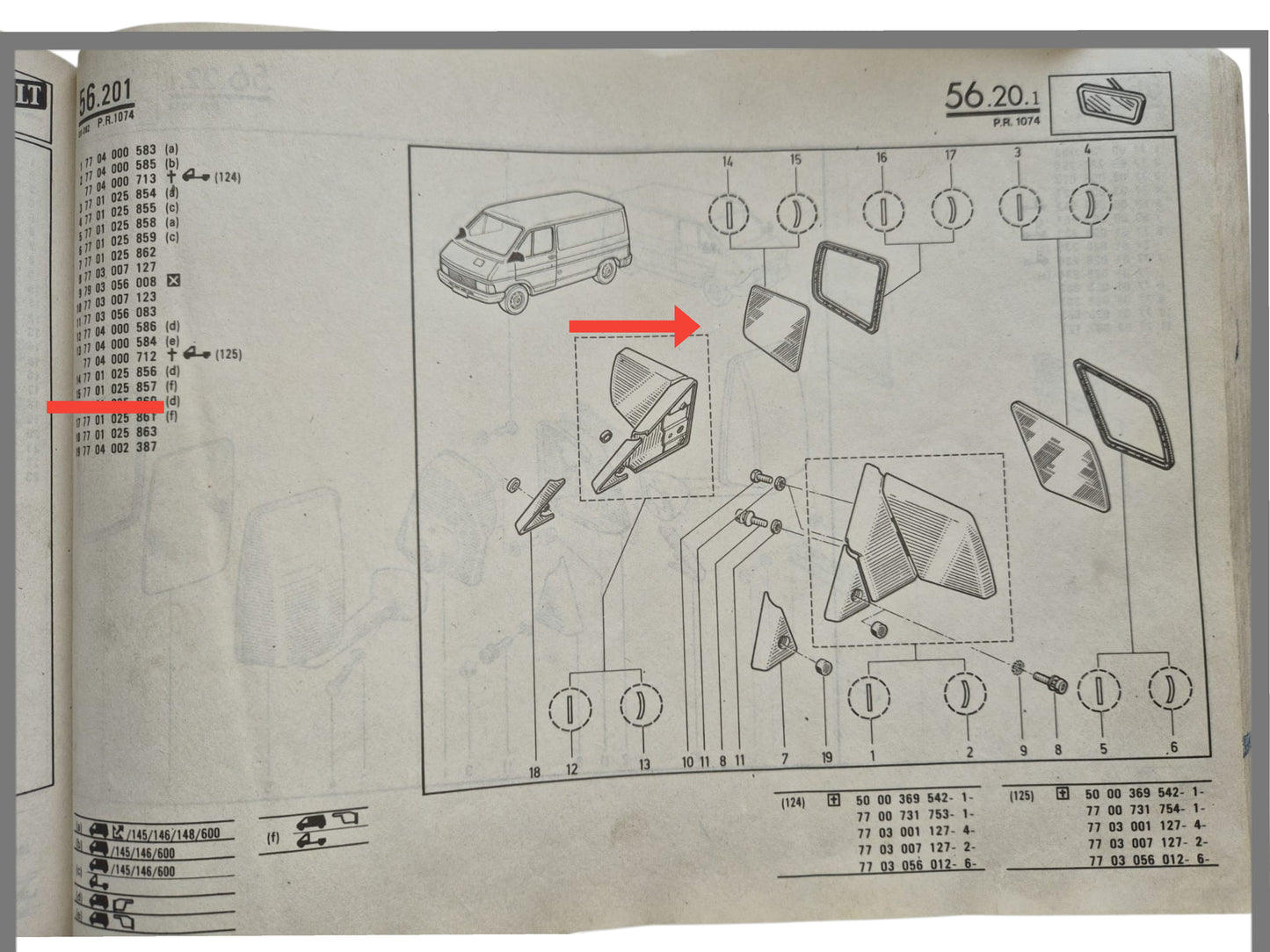 Verre de rétroviseur extérieur droit - Renault Trafic - OEM 7701025857