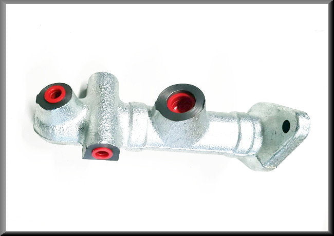 Brake Master Cylinder – Renault 12 – Renault 16 - Renault 15 - OEM 7700548977