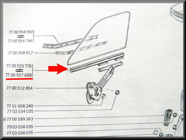 Profilé de vitre avant droit – Renault 12 – OEM 7700557688