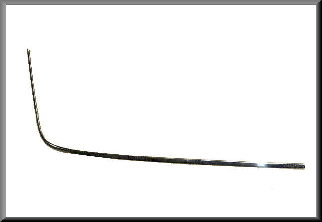 Windscreen trim rubber (right bottom) – Renault 16 – OEM 0857618500 – Used