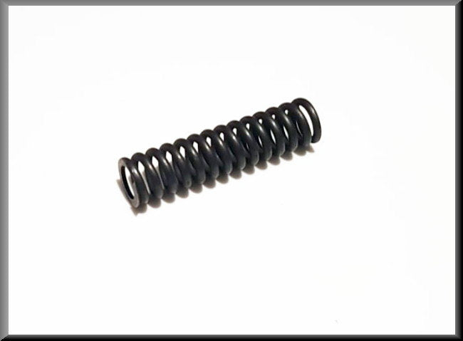 Spring blocking pawl reverse gear (5-speed) – Renault 16 – OEM 7700566228