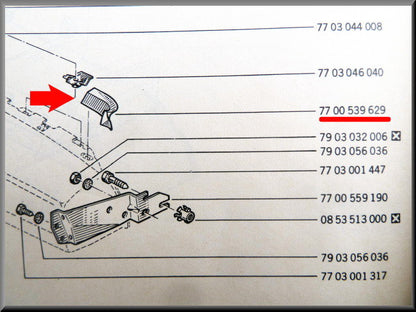 Hoekstuk rechts ventitatierooster (plastic) – Renault 12 – OEM 7700539629