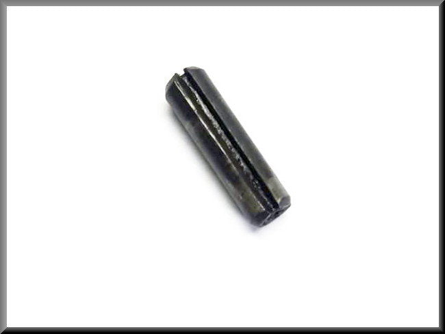 Central gear shift fork lock pin (4-speed) – Renault 16 – OEM 0855662600
