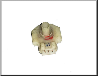 Contacteur électromagnétique de verrouillage centralisé – Renault 16 TS - TX – OEM 7700588691