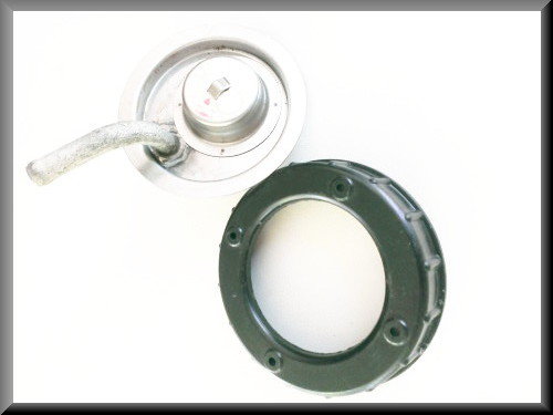 Soupape de surpression avec joint torique – Renault 12 – Renault 16 – Renault 4 – Renault divers – OEM 7701348064