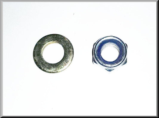 Moer en revet centrale as driehoekarm - OEM 7703034021 / 7703053015