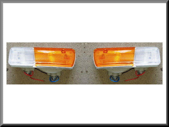 Jeu feux de position complets – Renault 12 – OEM 7701348753 / 7701348752
