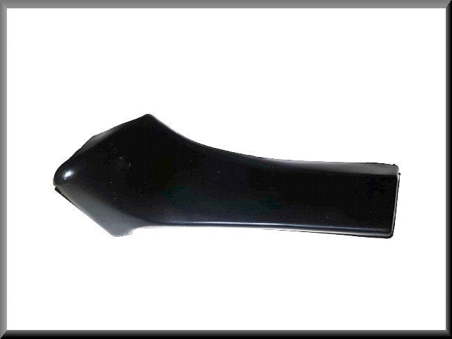 Hoekstuk links ventitatierooster (plastic) – Renault 12 – OEM 7700539628