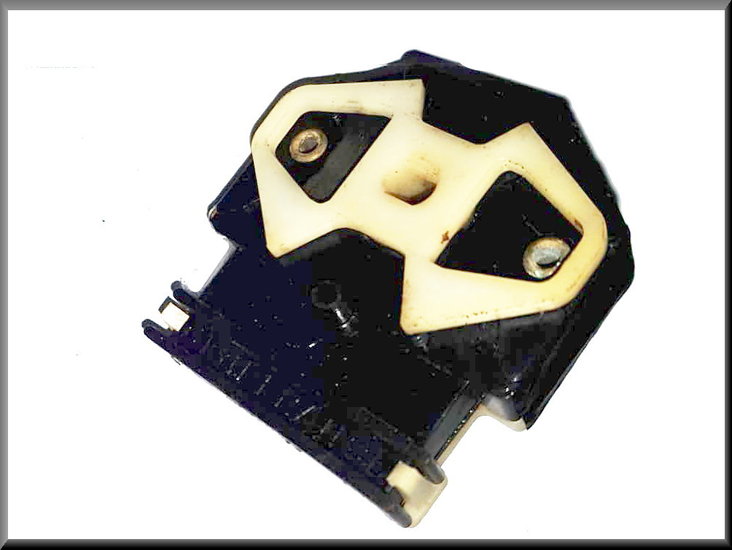 Interrupteur électromagnétique verrouillage centralisé – Renault 16 TX type 1 – OEM 7700547431