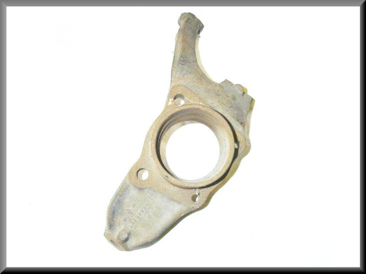 Fusee rechts – Renault 12 – OEM 7700555538