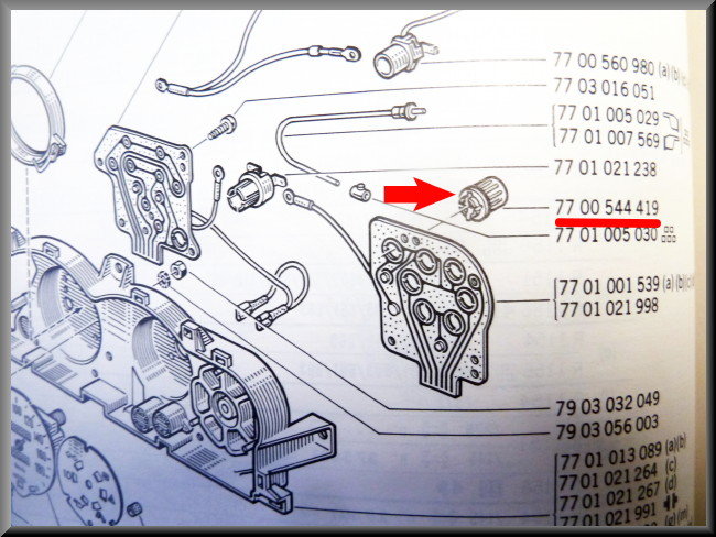 Dashboard fitting – Renault 16 TX – OEM 7700544419
