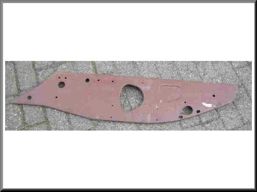 Plaque châssis gauche – Renault 16 – OEM 0256440900