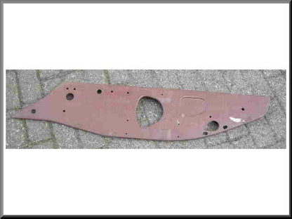Plaque châssis gauche – Renault 16 – OEM 0256440900