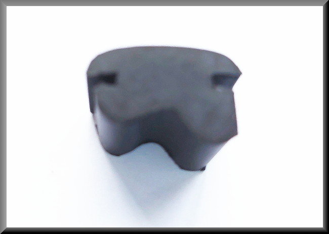 Geleidingsrubber hoedenplank – Renault 16 – OEM 0608119400