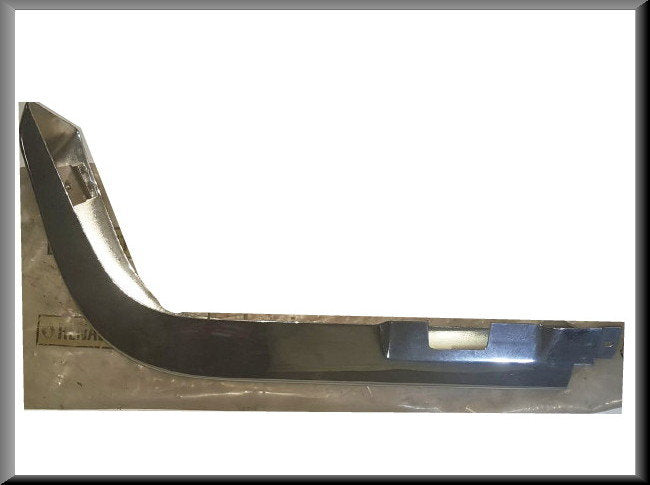 Front bumper corner right (second type) – Renault 16 TS – OEM 290888