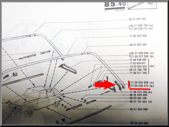Eindkapje achterste daksierlijst – Renault 16 2e type – OEM 7700530273