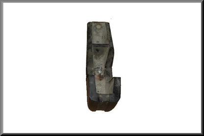 Bumperbuffer achter rechts (met opening voor de sierstrip) – Renault 16 L, TS (eerste type) – OEM 0830048400