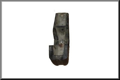 Butoir de pare-chocs arrière gauche premier type (avec ouverture pour le jonc chromé) – Renault 16 L- TS, premier type – OEM 0830048300