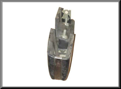 Bumper avant droit (avec logement pour le jonc) – Renault 16 TS – OEM 7700551294