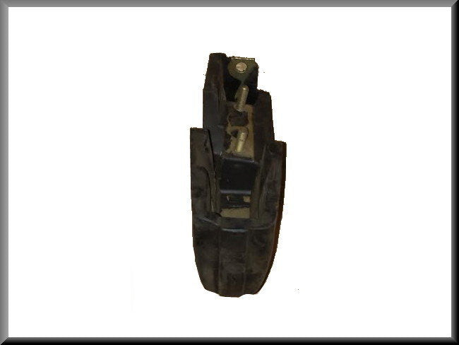 Bumperbuffer voorzijde links (tweede type) en –  Renault 16 TL, TS (tweede type) en TX – OEM 7701501938