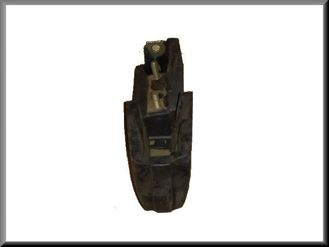 Tampon de pare-chocs avant droit – Renault 16 TL, TS (deuxième type) et TX – OEM 7701501939