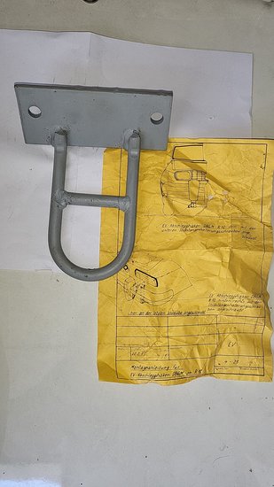 Sleepoog bevestiging – Renault 12 – OEM 7701381326
