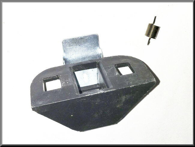 Loqueteau de coffre Break – Renault 12 – OEM 7701452498