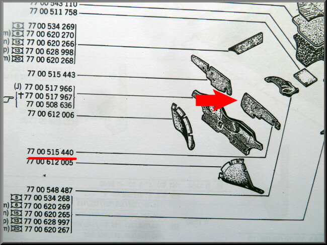 Insulating mat front left Break – Renault 12 – OEM 7700515440 / 7700515400