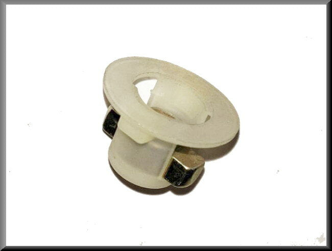 Kooimoer M8 (plastic rand) – Renault 16 – OEM 0852492000