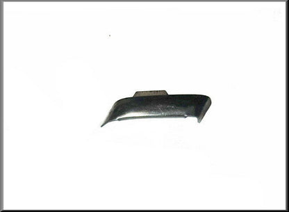 Clamp for chrome strip door front left (next to A-pillar) – Renault 16 – OEM 7700648459 / 0608064300 – Used