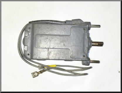 Wiper motor – Renault 16 TS, TX (first type) – OEM 7701018228