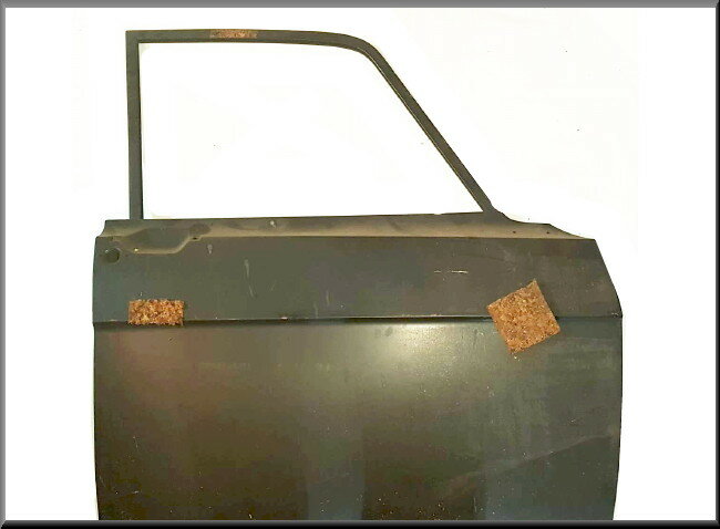 Portier voorzijde rechts  – Renault 16 – OEM 7701453040 – NOS