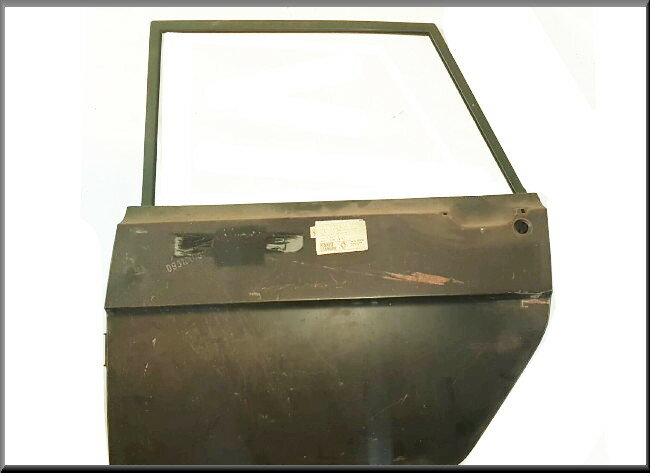 Portière arrière gauche – Renault 16 type 1 – OEM 0991001500 – NOS