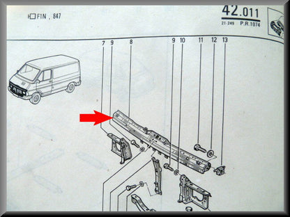 Dwarsbalk voorzijde  – Renault Trafic – OEM 7701463566 – NOS