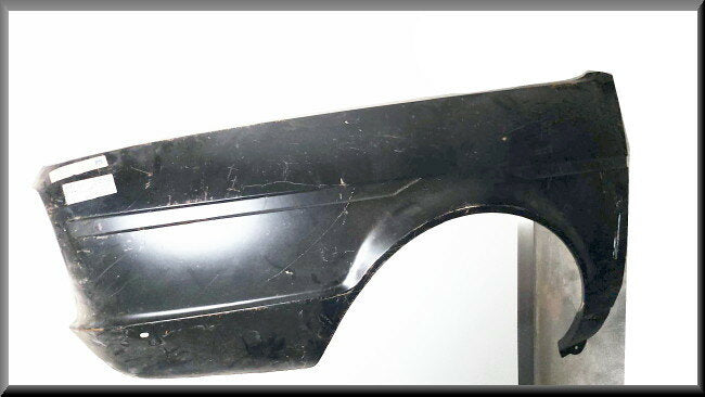 Front fender left (wheel size 13 inch) – Renault 20 - Renault 30 – OEM 7700570277 / 7700570227 – NOS