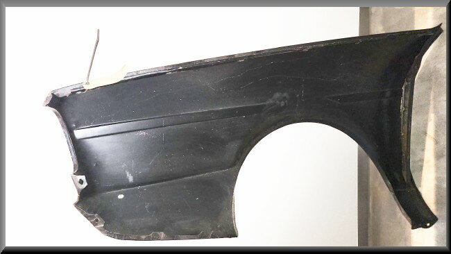 Front right wing (wheel size 13 inch) – Renault 20 - Renault 30 – OEM 7700570228 – NOS