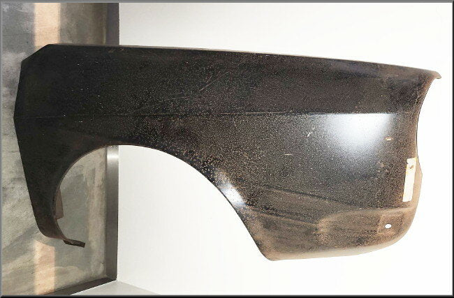 Front wing right – Renault 12 – OEM 7700648609